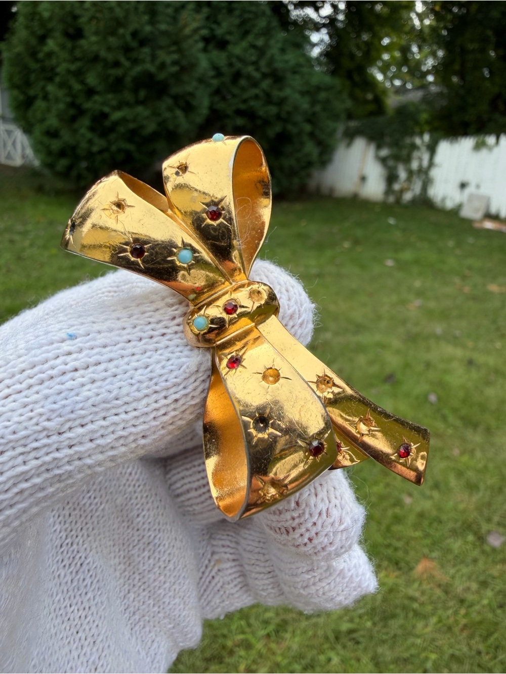 Vintage Signed Coro Gold Tone Ribbon Bow Brooch Pin Starburst Rhinestones